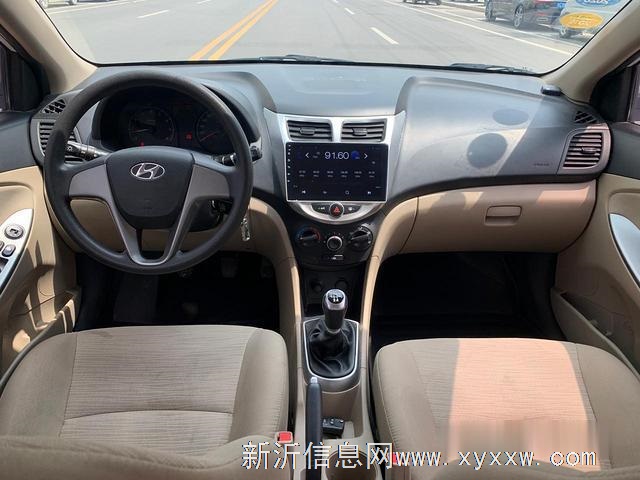 现代 瑞纳 2014款 1.4 手动 TOP 顶级型