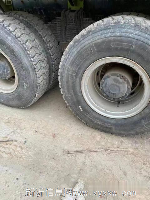 二手欧曼搅拌车出售 大14方 后八轮 国五雷萨上装