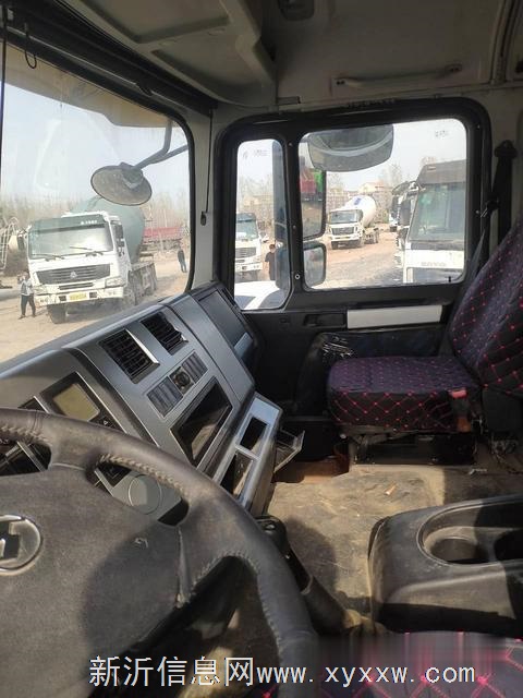 出售二手德龙搅拌车 大14方 后八轮 国五凌宇上装